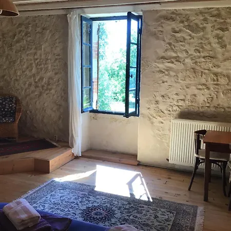 Mondeslandhaus Courrensan